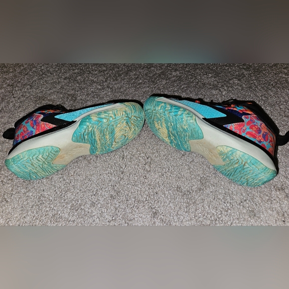 Jordan Zion  **no box** - Picture 5 of 5